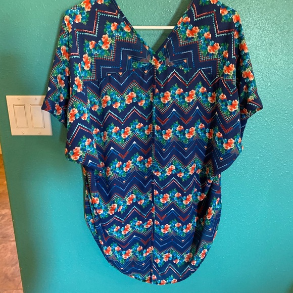 Blouse - Picture 2 of 3